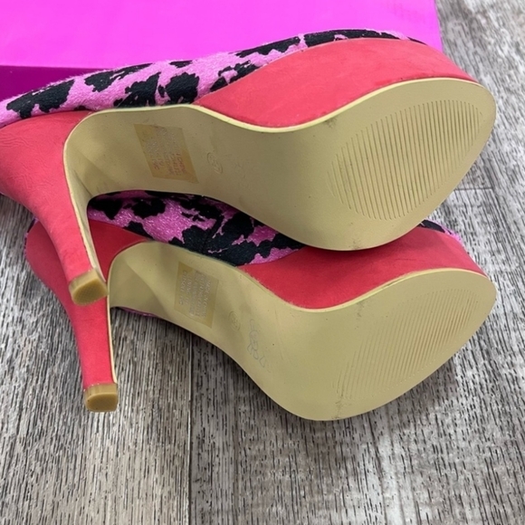 Abbey Dawn cheetah print heels - Picture 3 of 11